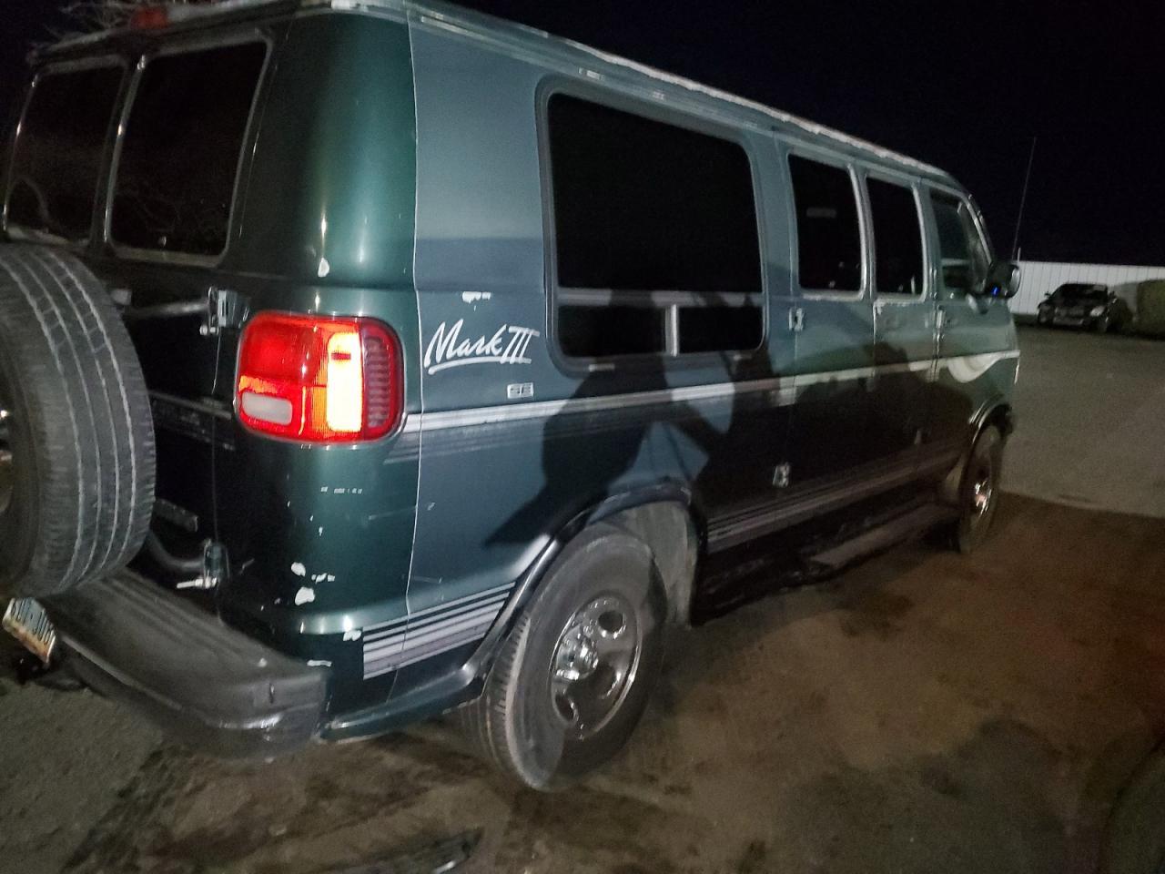 1996 DODGE B Series
