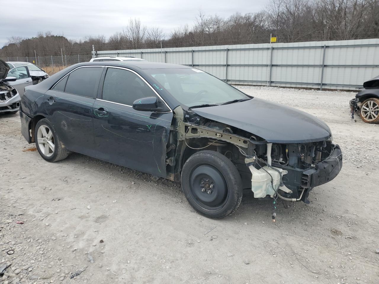 2014 TOYOTA CAMRY