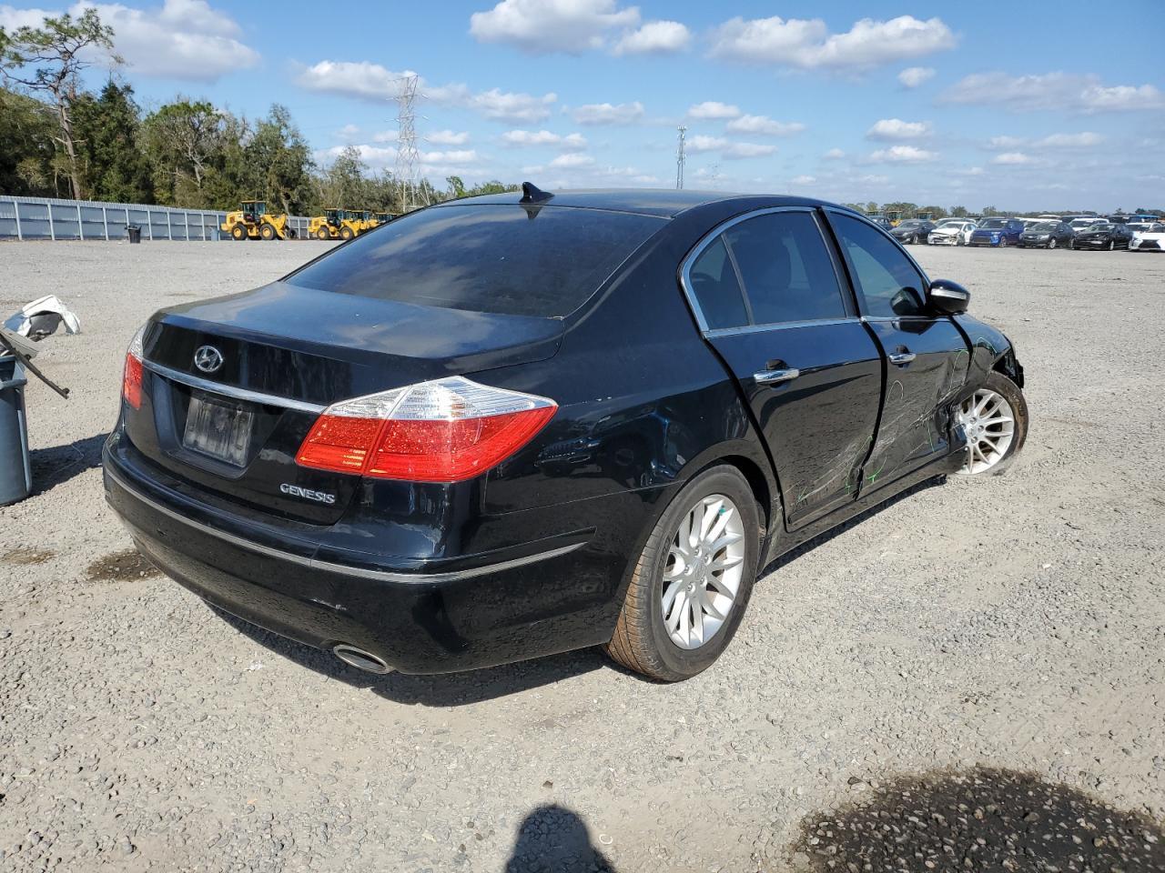 2009 HYUNDAI GENESIS