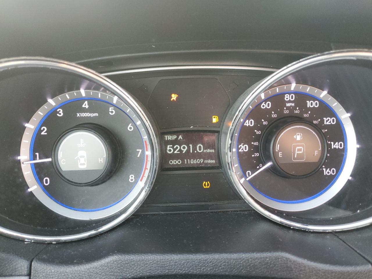 2011 HYUNDAI SONATA