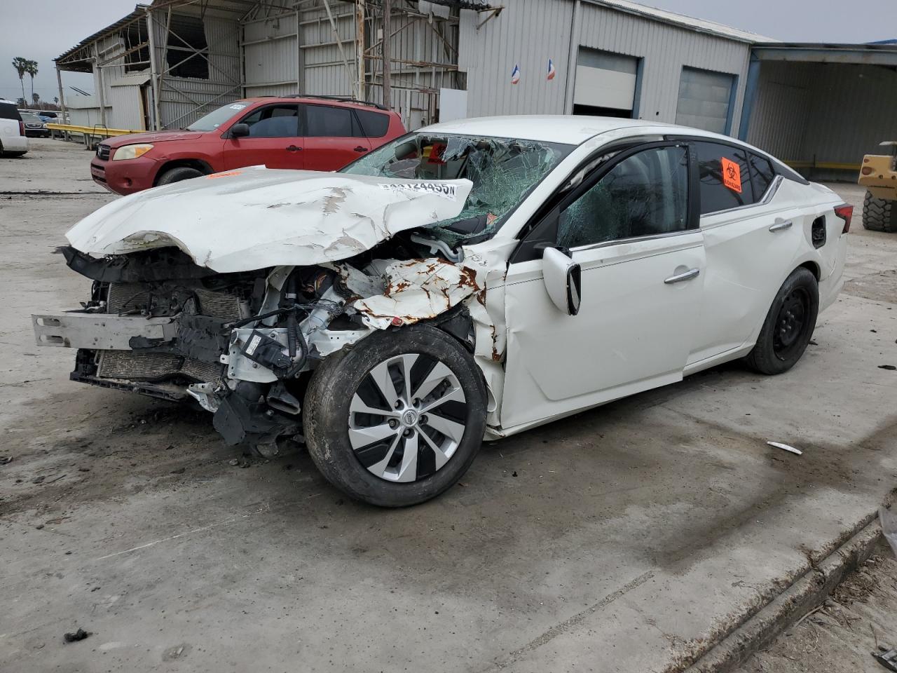 2022 NISSAN ALTIMA