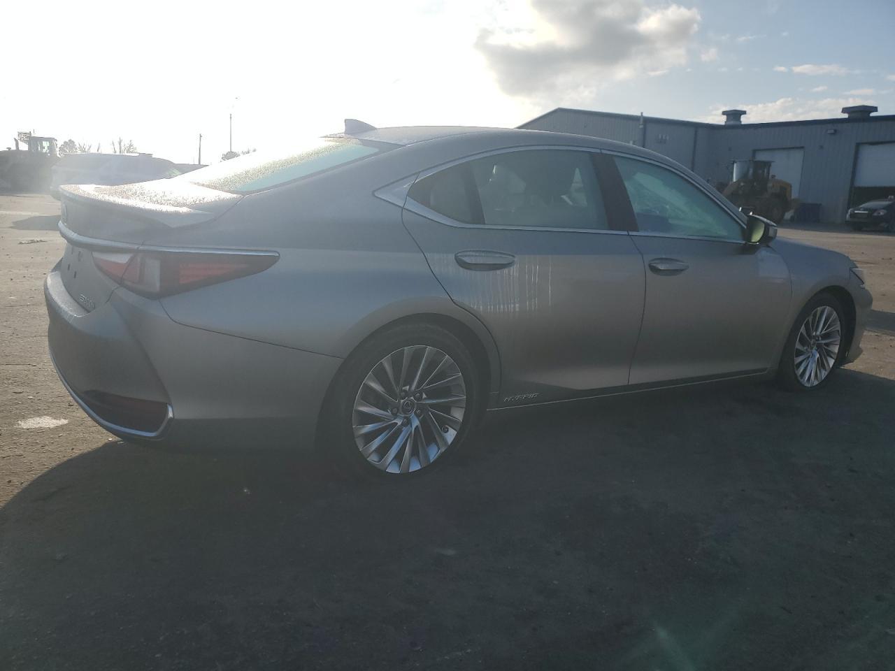 2020 LEXUS Es 300