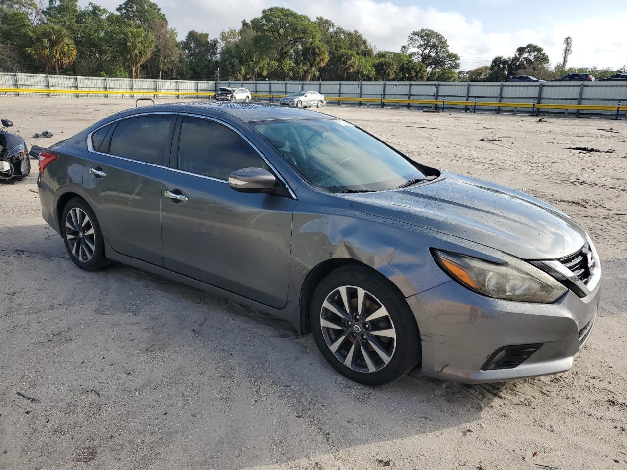 2016 NISSAN ALTIMA