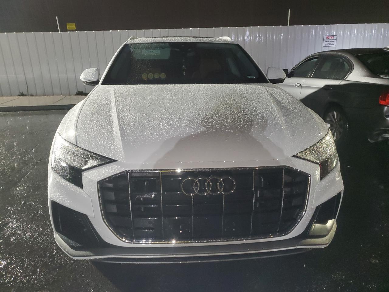 2021 AUDI Q8