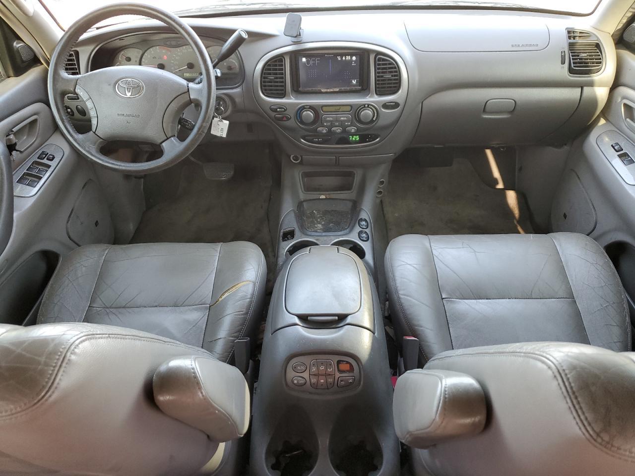2003 TOYOTA Sequoia