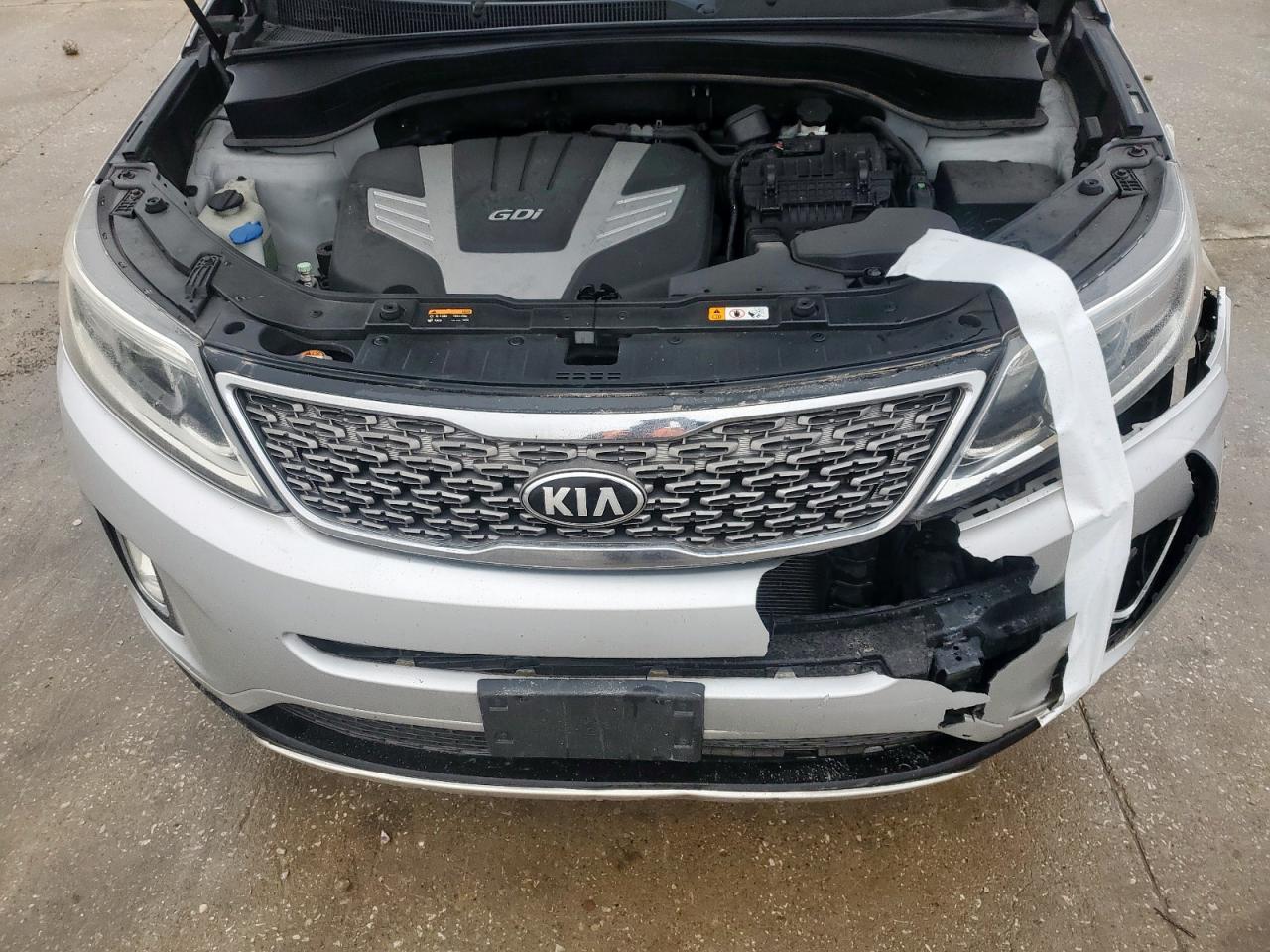 2015 KIA SORENTO