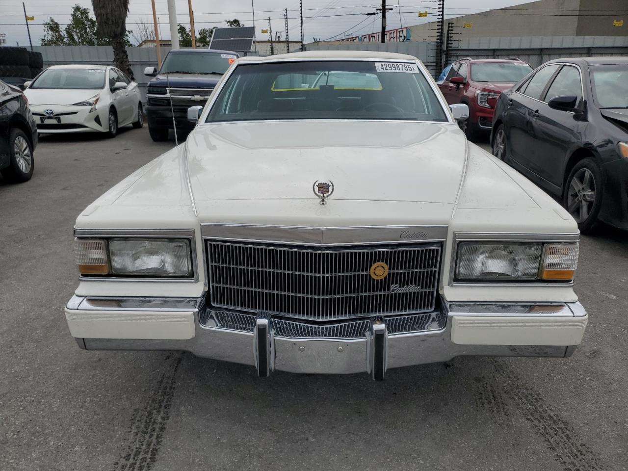 1991 CADILLAC Brougham