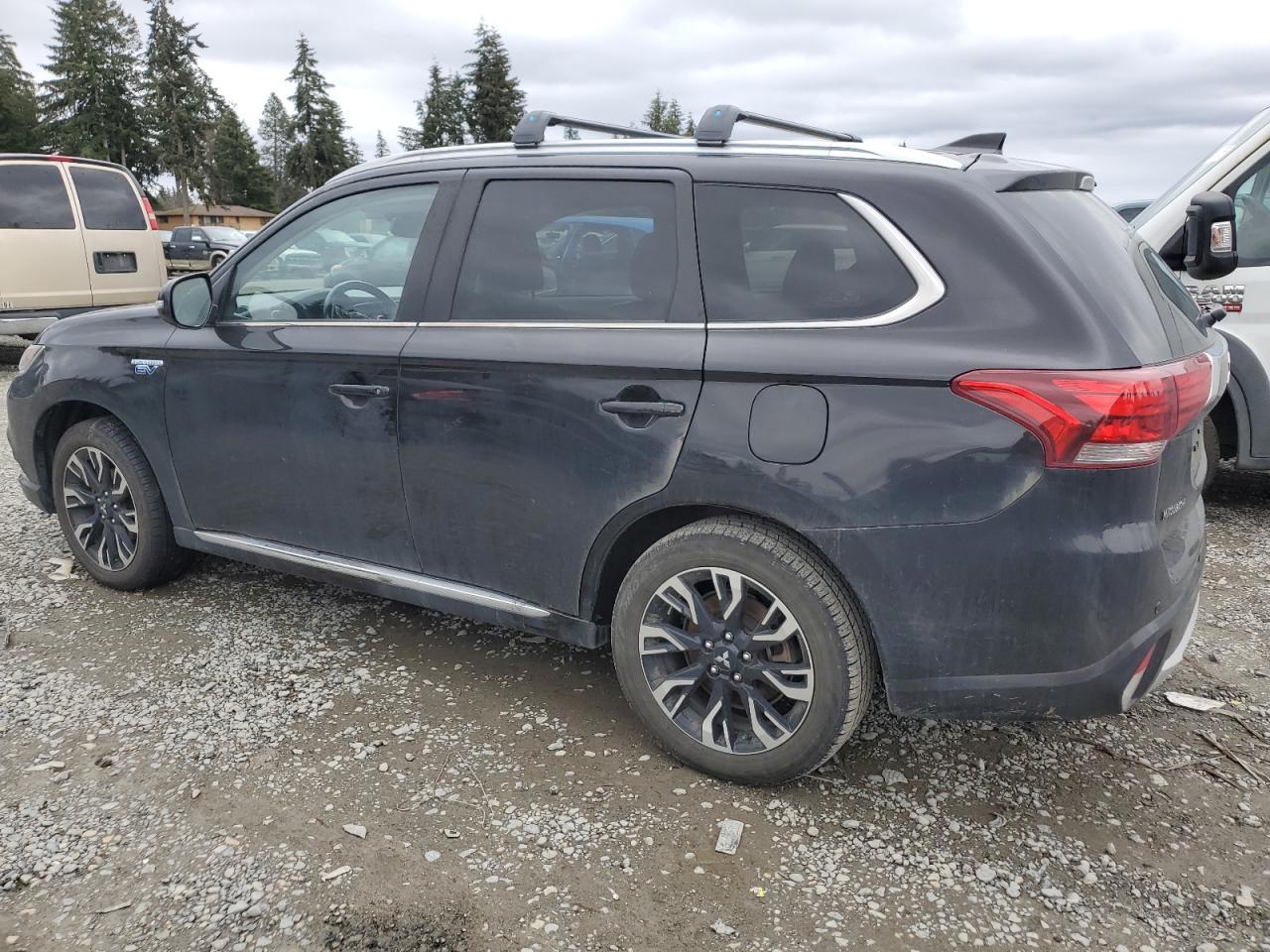 2018 MITSUBISHI outlander