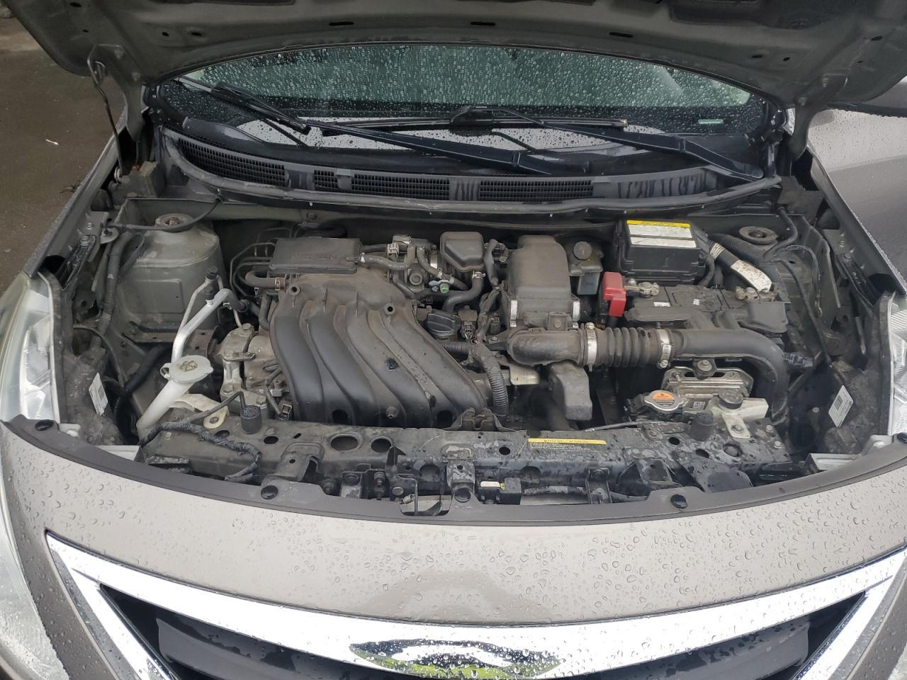 2015 NISSAN VERSA
