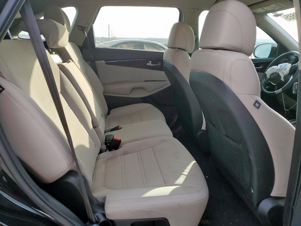 2017 KIA SORENTO