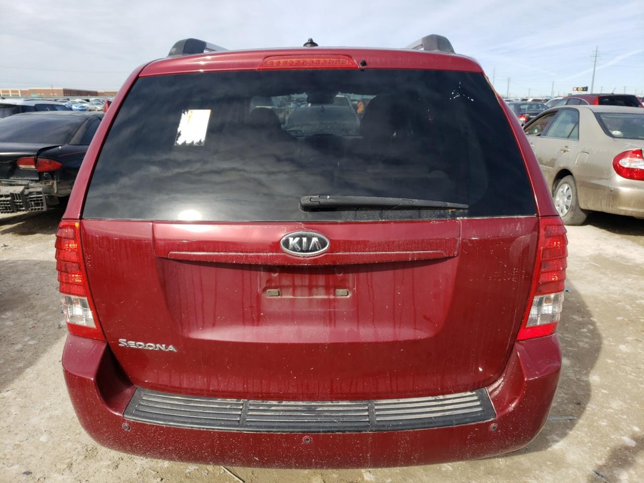 2011 KIA SEDONA