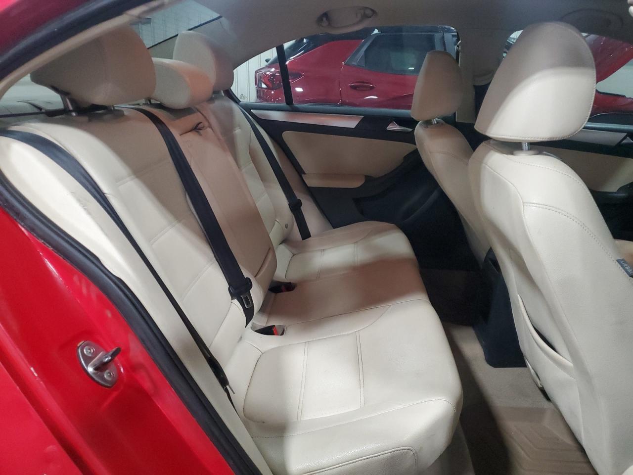 2011 VOLKSWAGEN JETTA