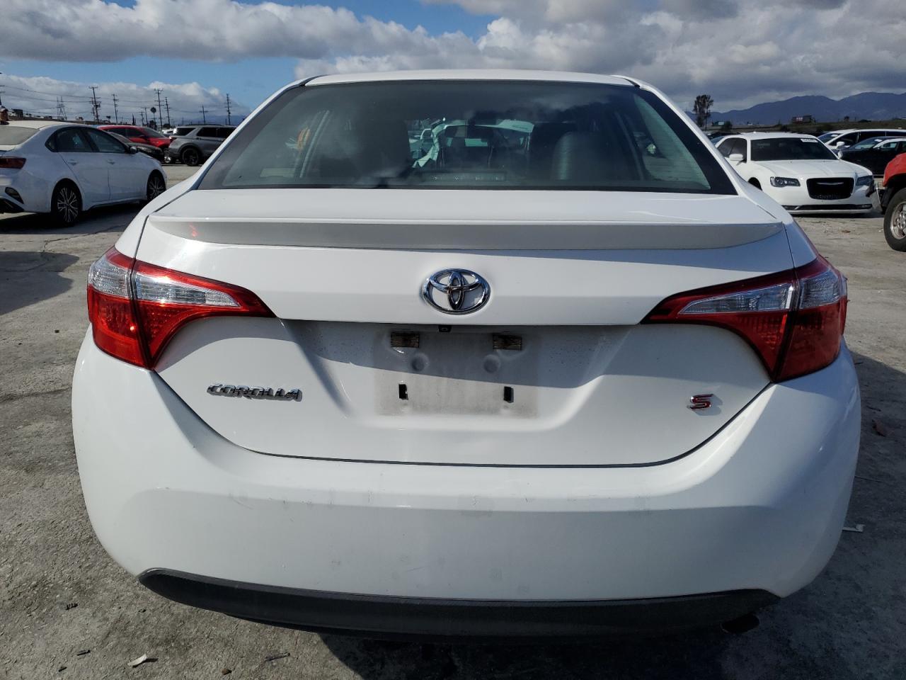 2016 TOYOTA COROLLA