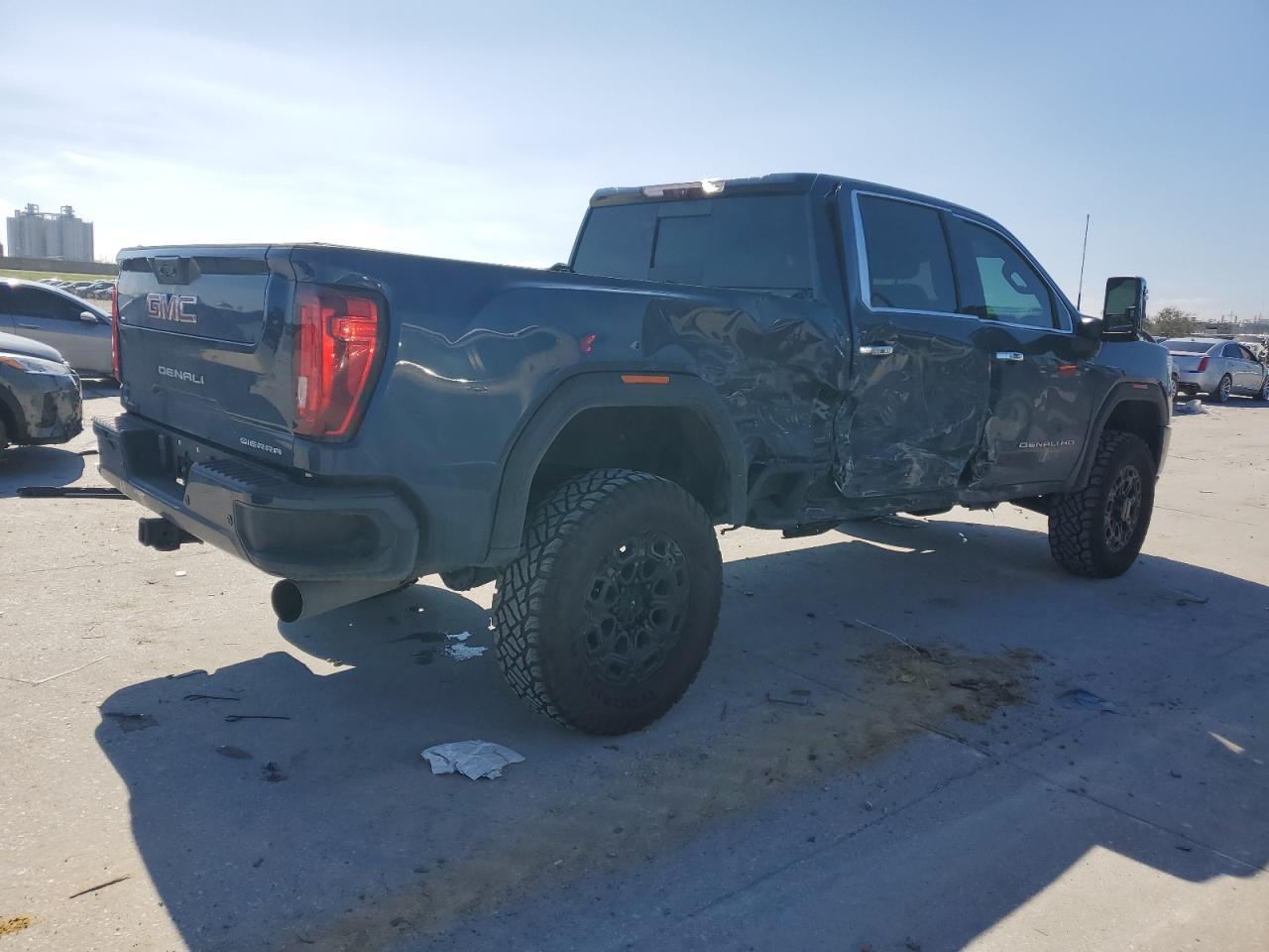 2023 GMC Sierra