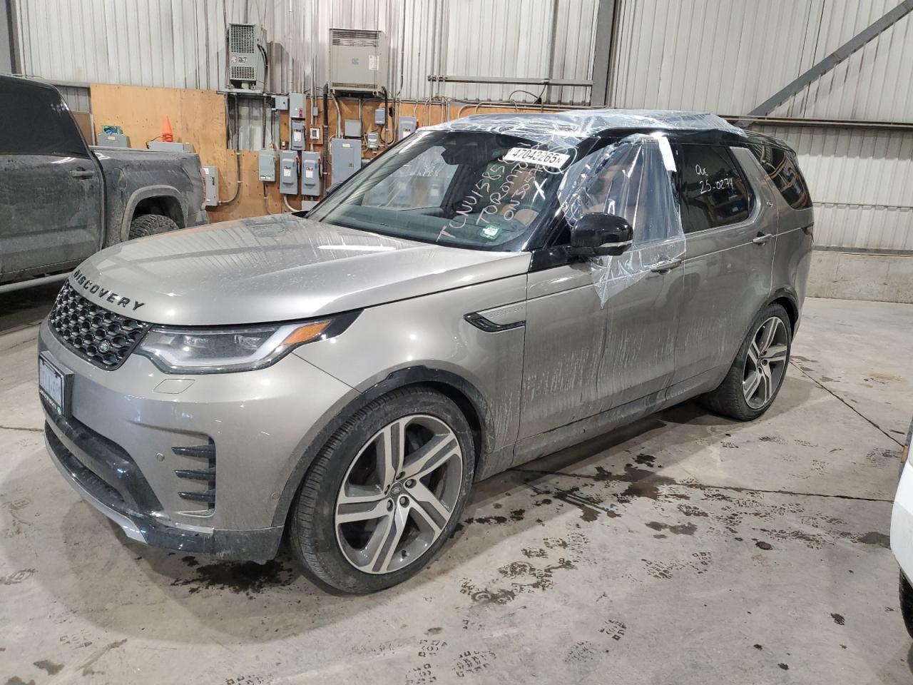 2024 LAND ROVER Discovery
