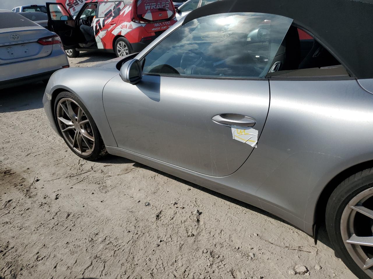 2017 PORSCHE 911
