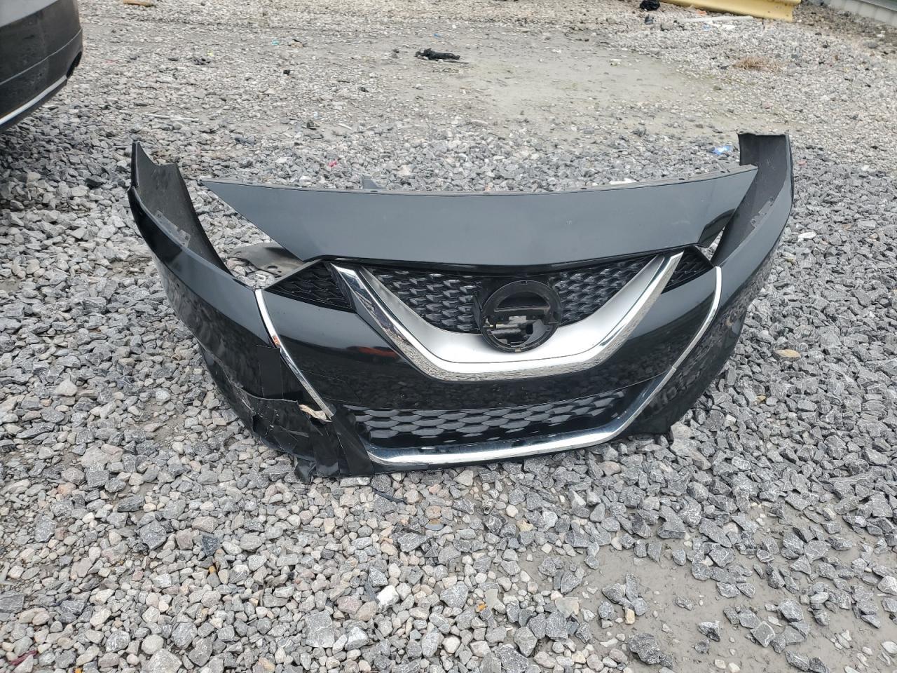 2017 NISSAN Maxima