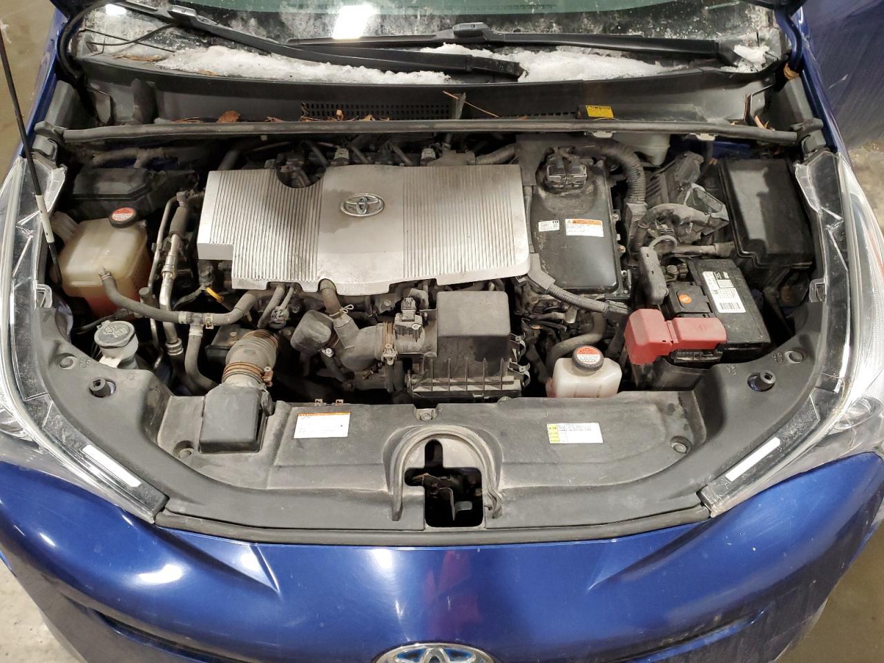 2016 TOYOTA PRIUS