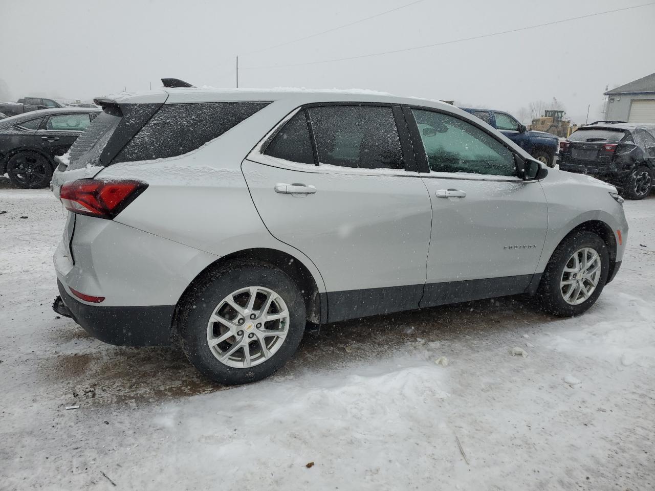 2022 CHEVROLET EQUINOX