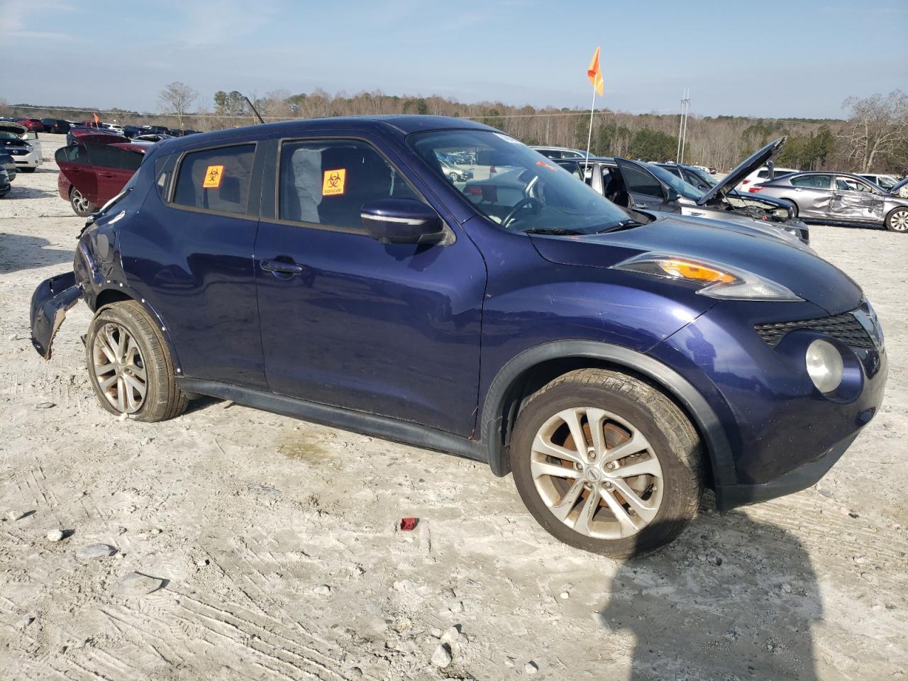 2015 NISSAN Juke