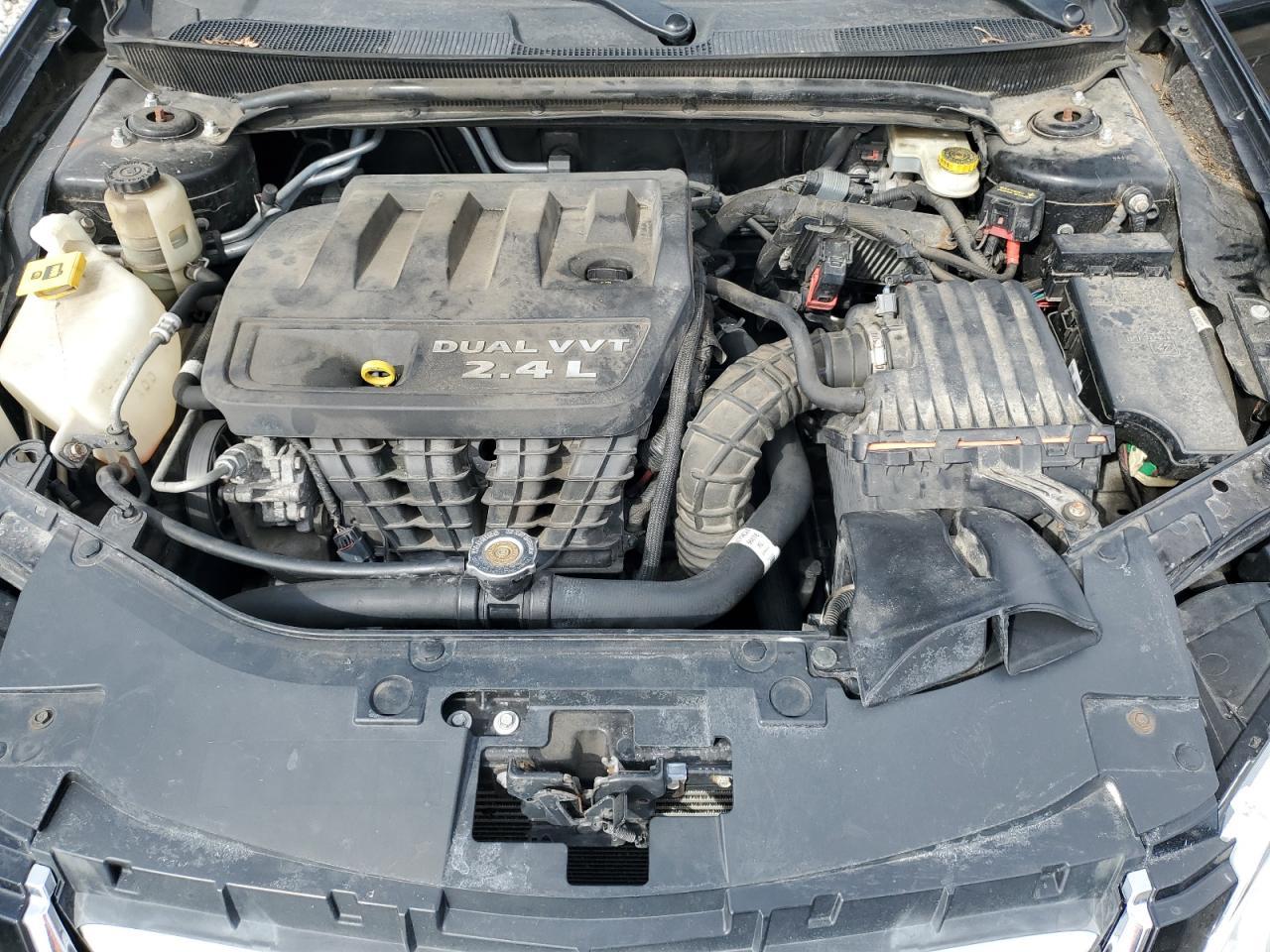 2013 CHRYSLER 200
