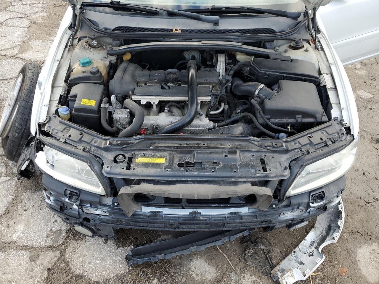 2005 VOLVO S60