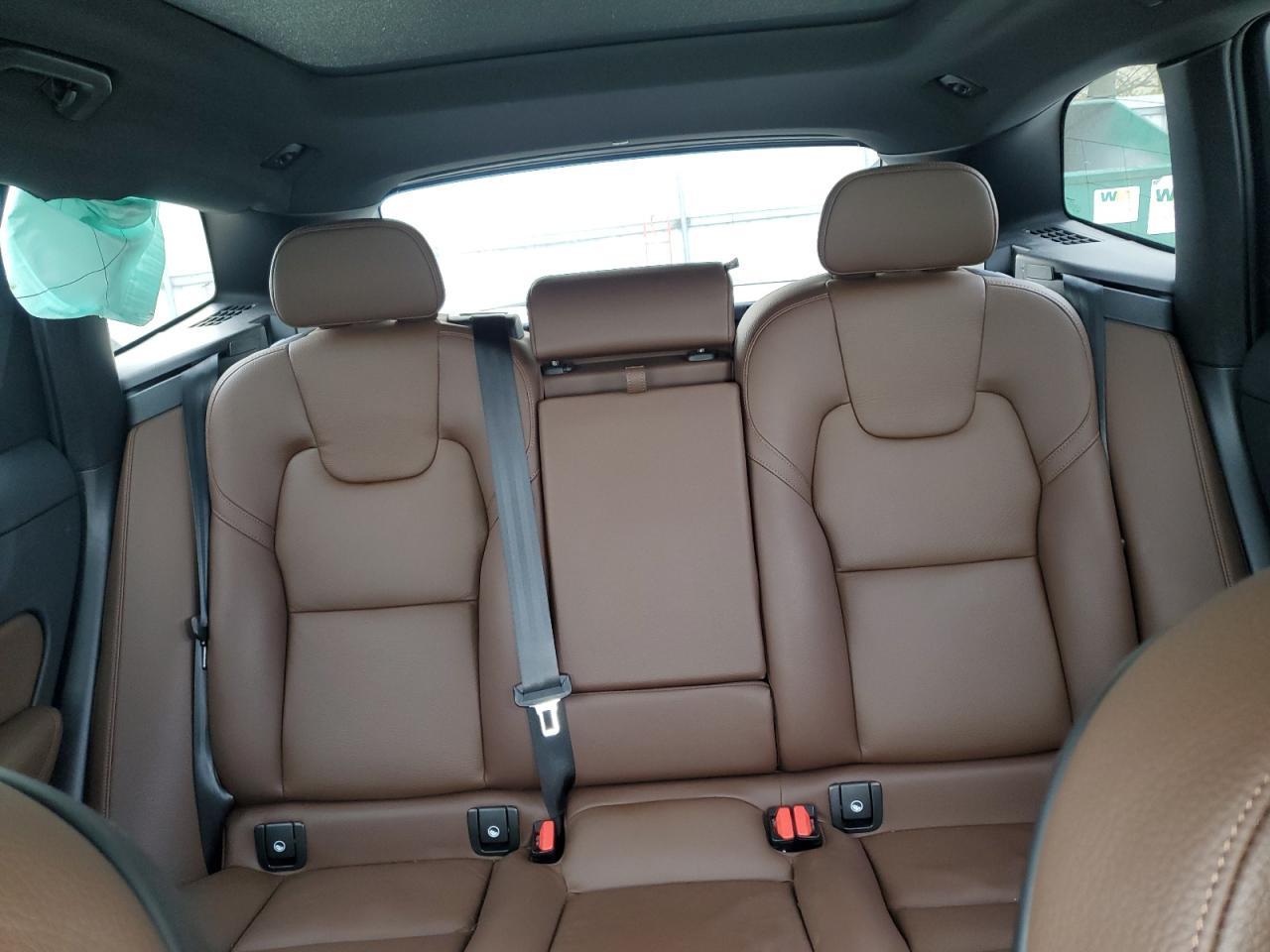 2024 VOLVO XC60