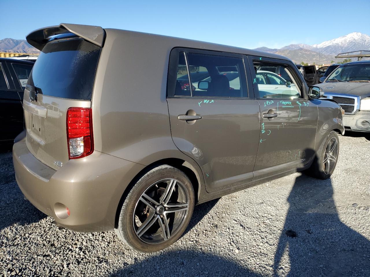 2012 TOYOTA SCION