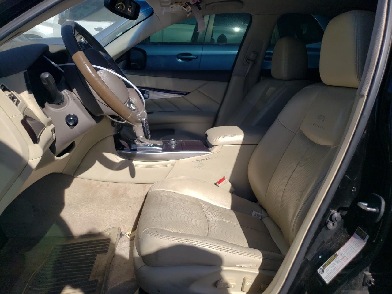 2012 INFINITI M37