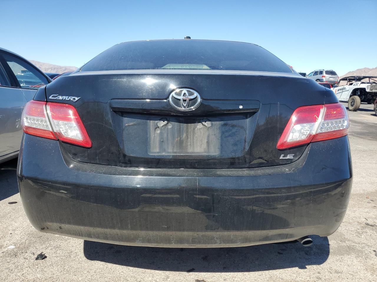 2011 TOYOTA CAMRY
