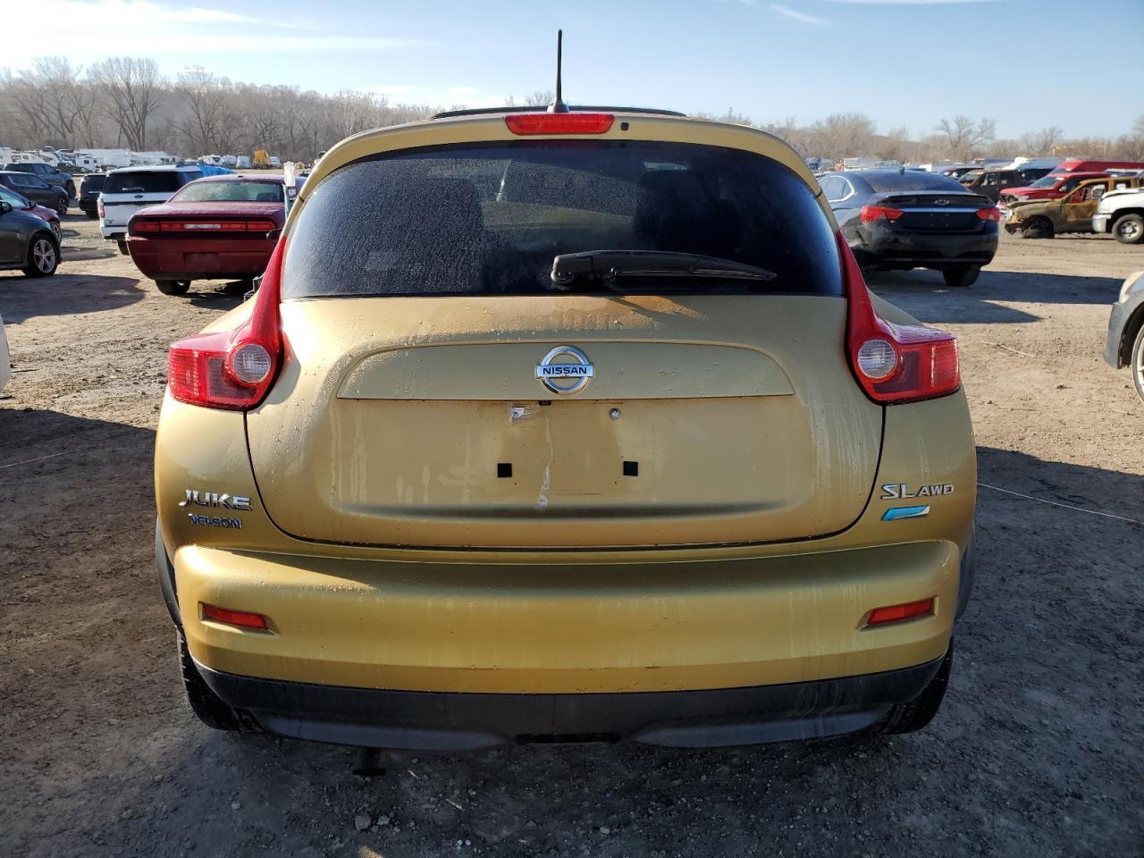 2013 NISSAN Juke