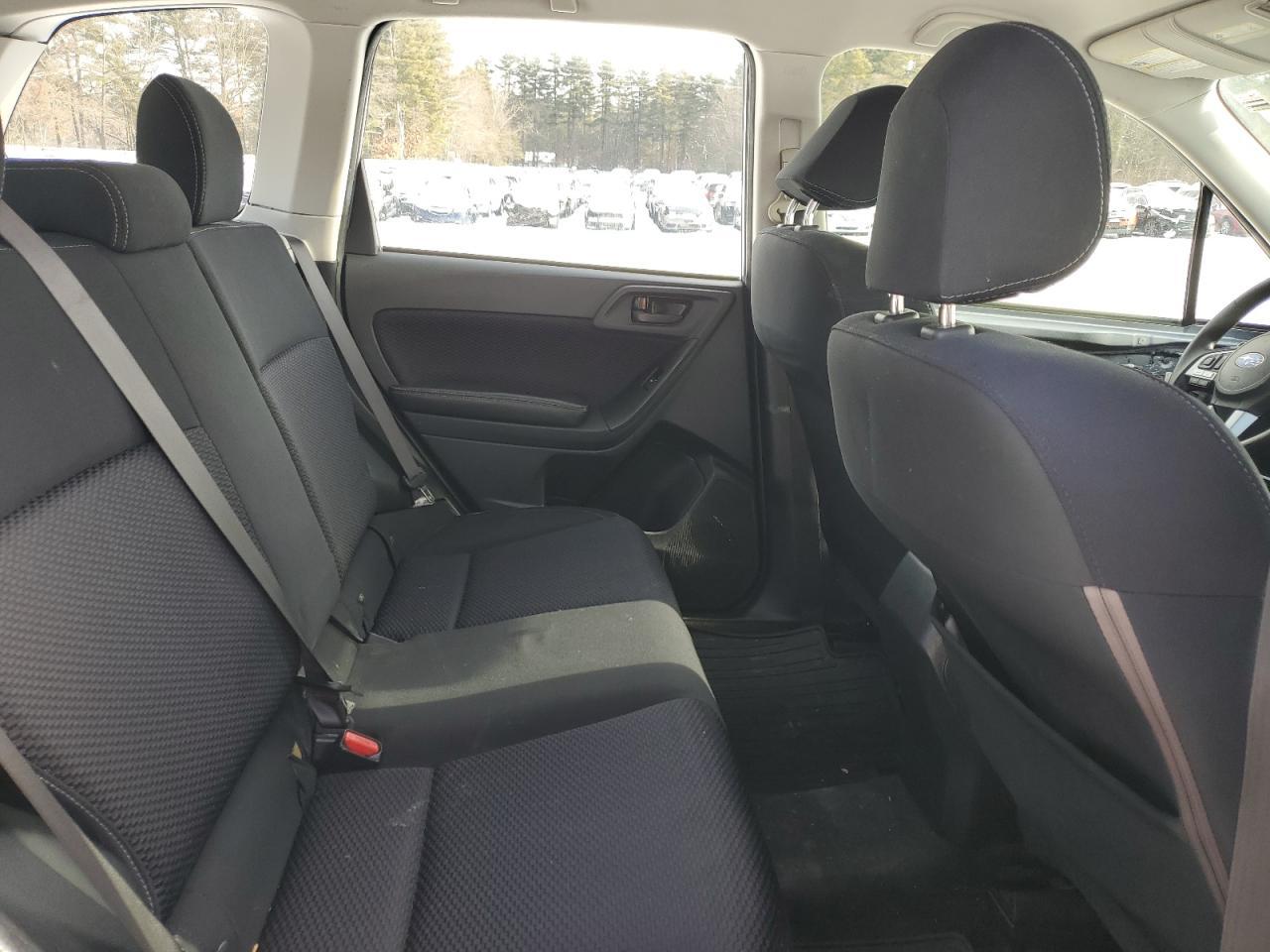 2018 SUBARU FORESTER