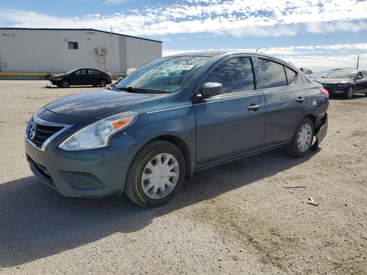 2017 NISSAN VERSA
