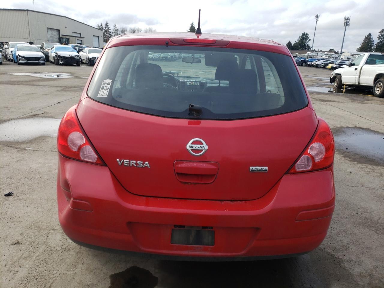 2012 NISSAN VERSA