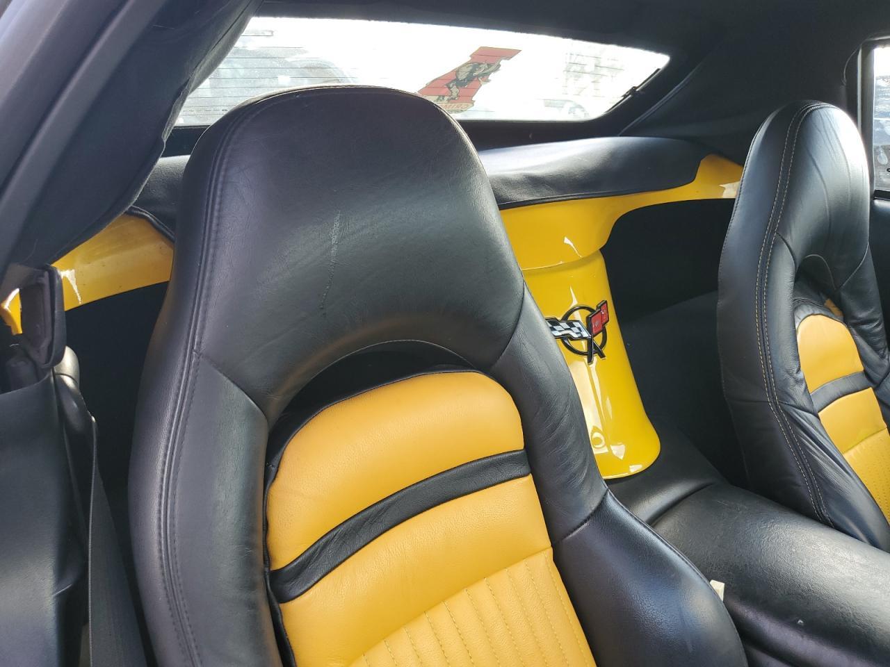 2004 CHEVROLET CORVETTE