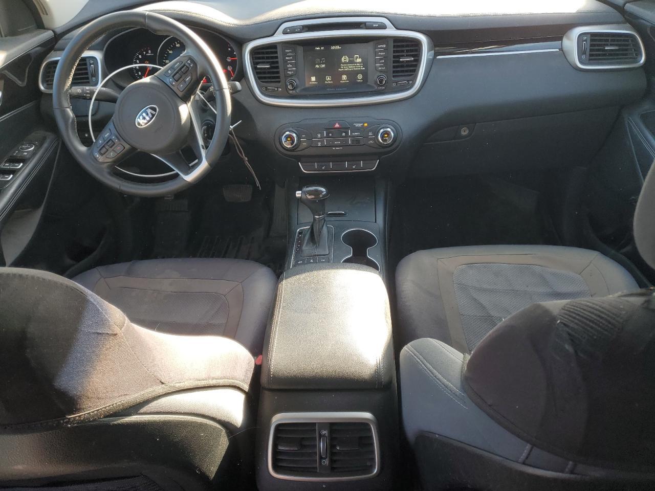 2017 KIA SORENTO