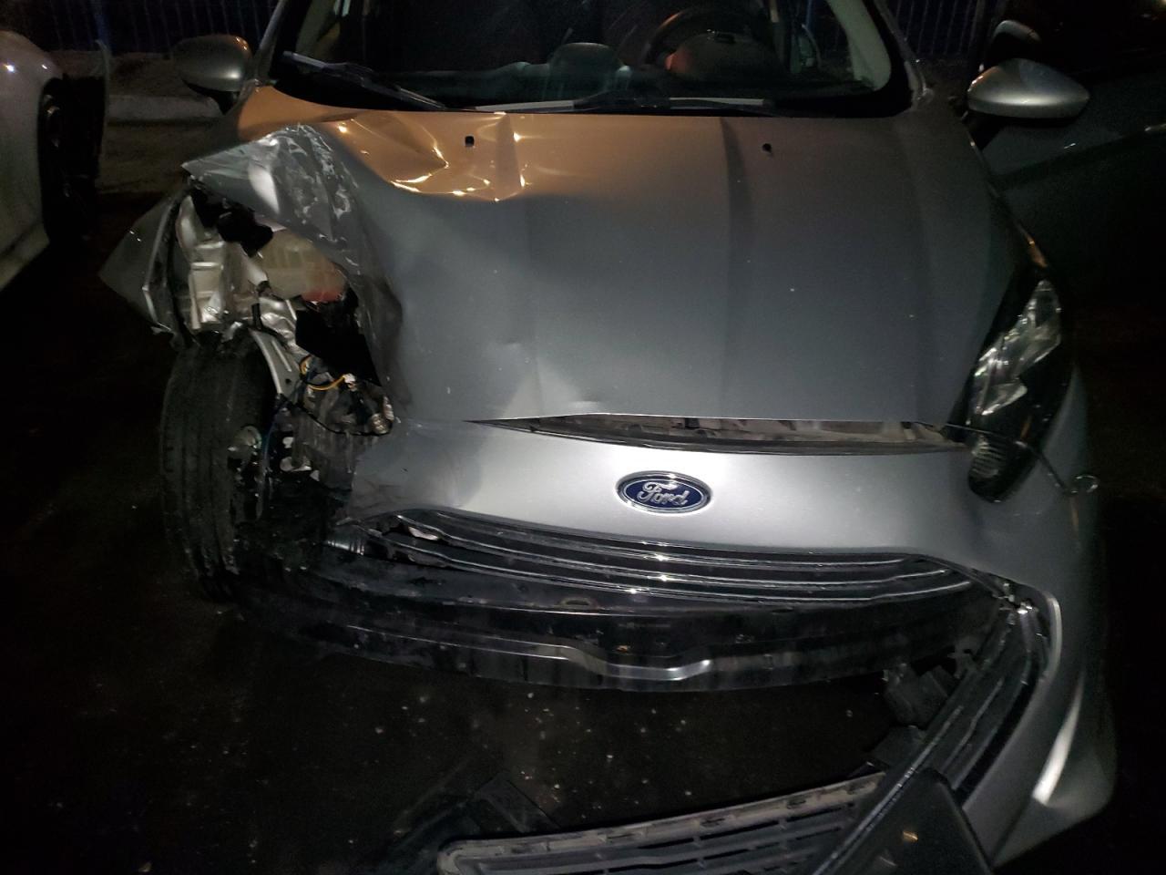 2016 FORD Fiesta