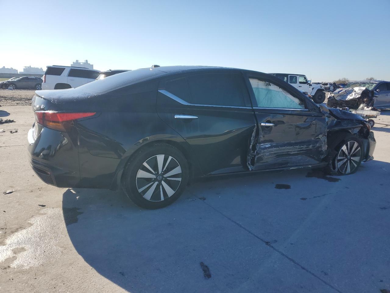 2022 NISSAN ALTIMA