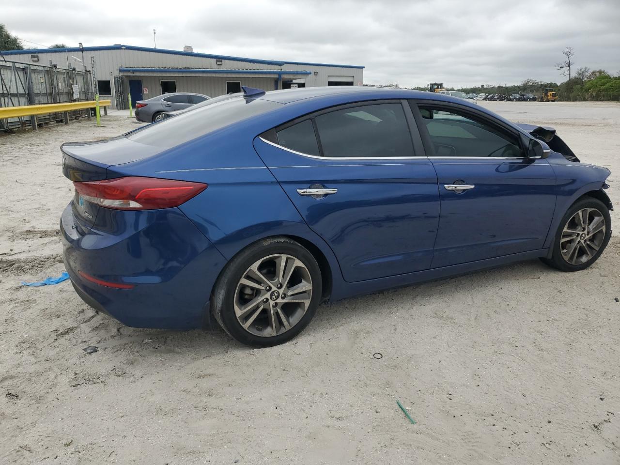 2017 HYUNDAI ELANTRA