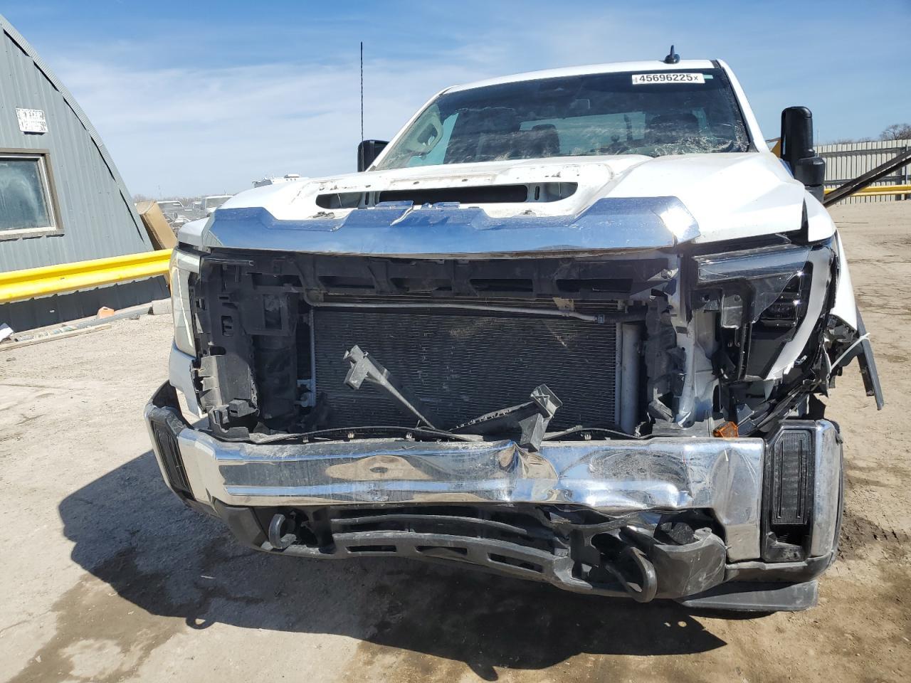 2024 GMC Sierra