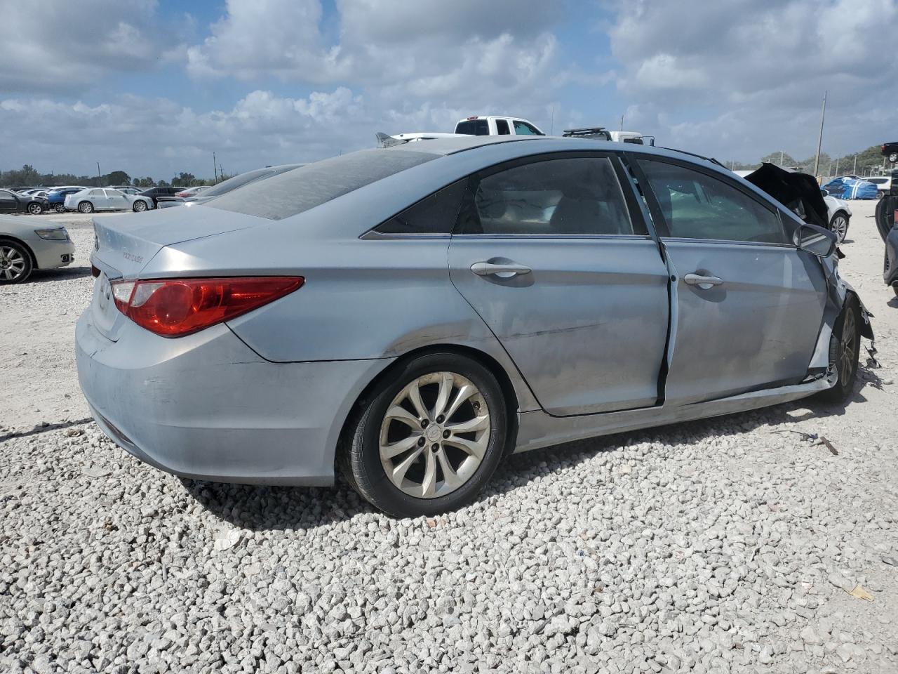 2011 HYUNDAI SONATA