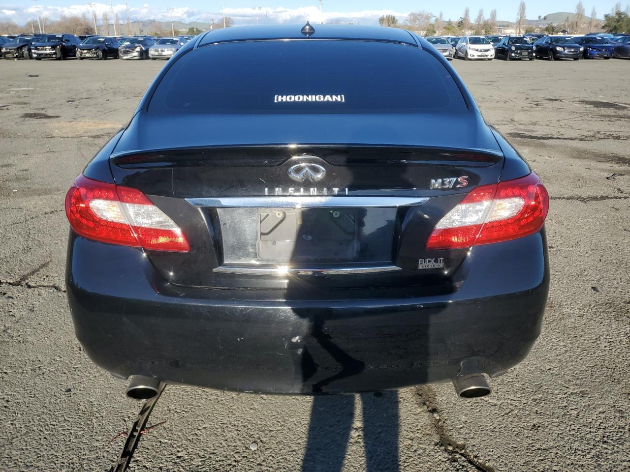 2011 INFINITI M37