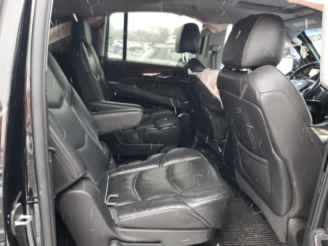 2016 CADILLAC Escalade ESV