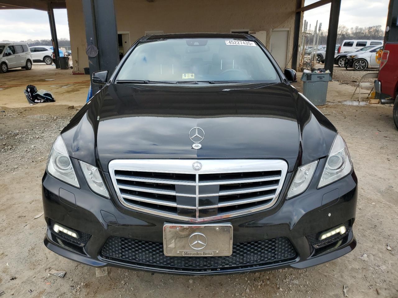 2010 MERCEDES-BENZ E-Class