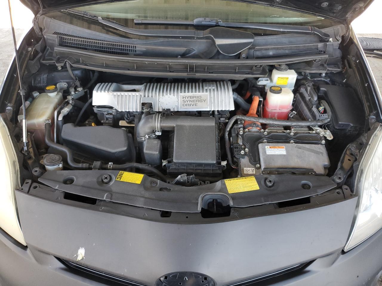 2013 TOYOTA PRIUS