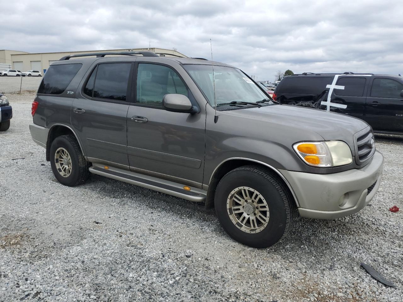 2003 TOYOTA Sequoia