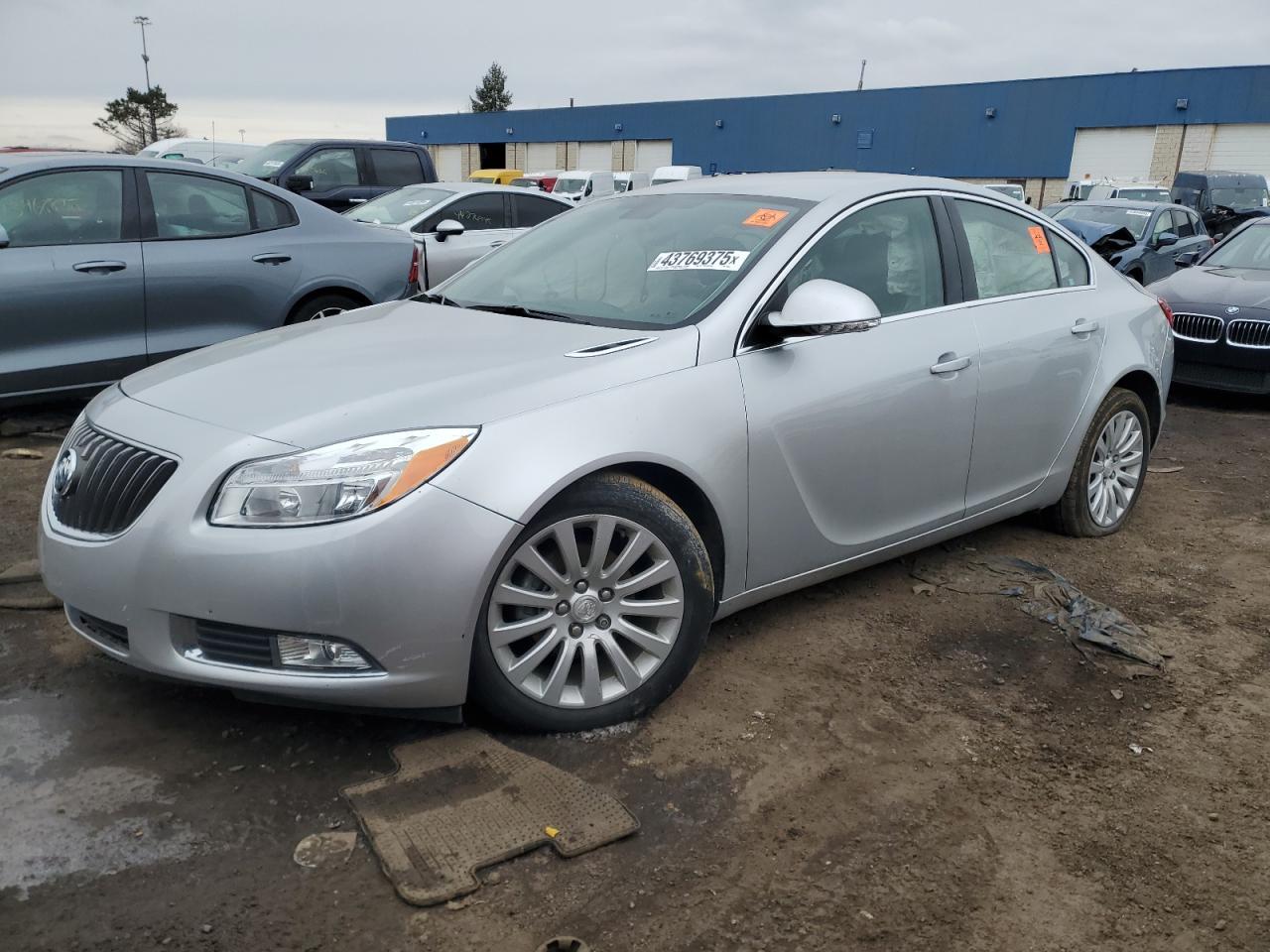 2012 BUICK Regal