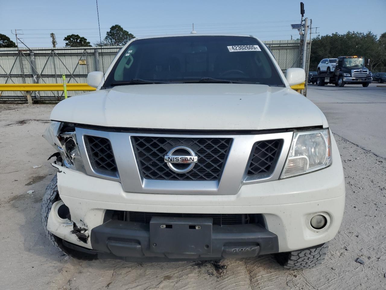 2017 NISSAN Frontier