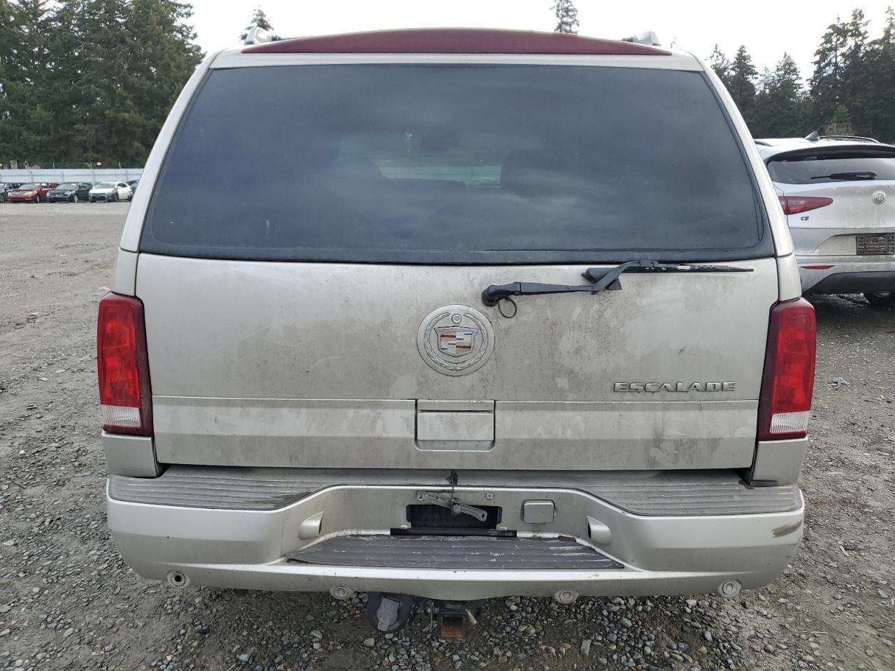 2004 CADILLAC ESCALADE