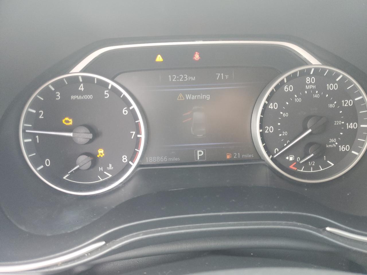 2017 NISSAN Maxima